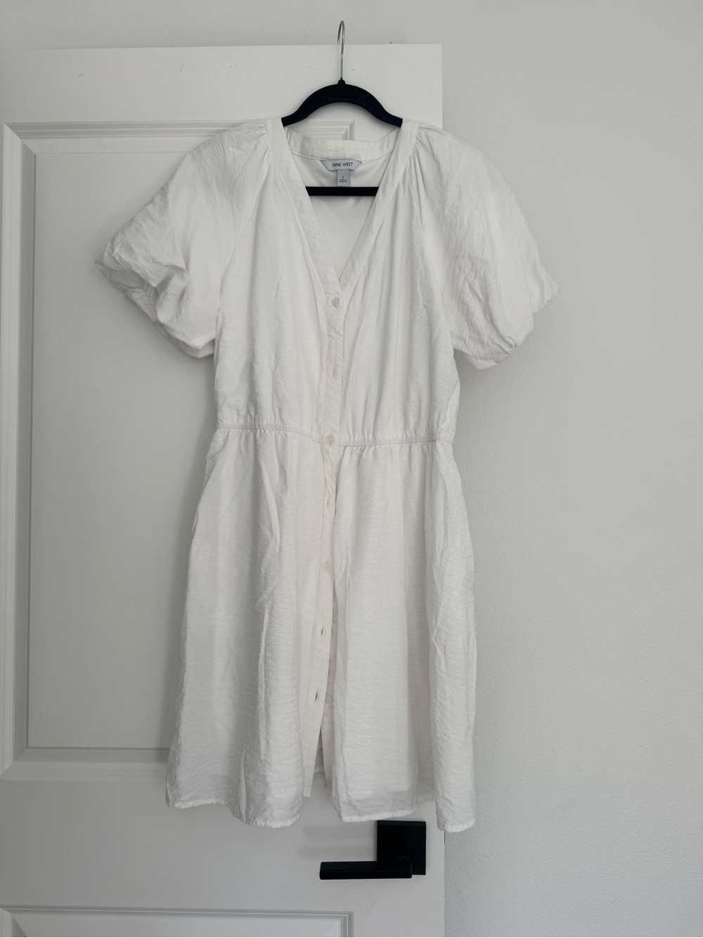 Nine West women’s White Short puff Sleeve Button Front Mini Dress size large